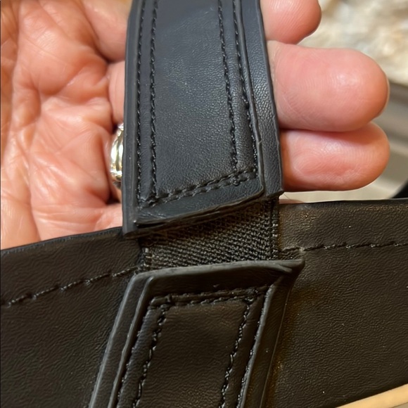 Dolce Vita Black slide Sandals with gold ring accent size 8 1/2 - Picture 13 of 14